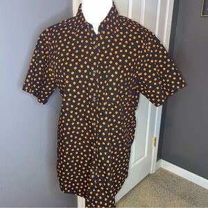 Men’s Rugby University Black Short Sleeve Button Down With Pumpkins Size Medium